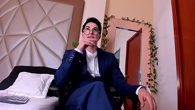 Karimferrer online show from 01-16-26, 08:35