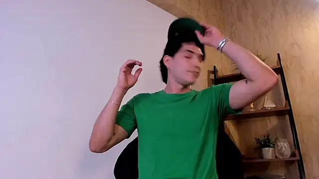 Karimferrer online show from 02-04-26, 03:34