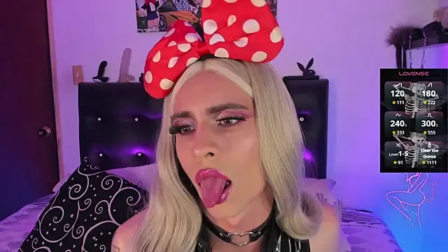 Snapshot of AngelsJones21 chatting on 10-16-25, 03:24 AngelsJones21 online show from 10-16-25, 03:24