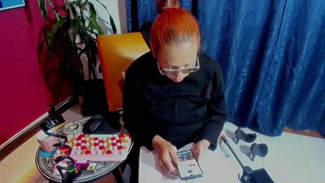 Snapshot of BrendaSex_Hot chatting on 12-05-25, 08:38 BrendaSex Hot online show from 12-05-25, 08:38