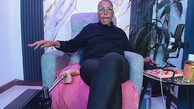 BrendaSex Hot online show from 04-21-26, 10:12