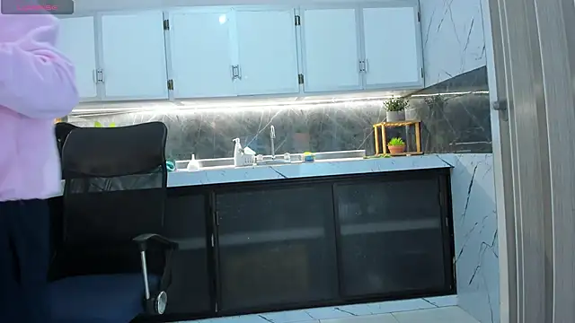 french sexx online show from 04-14-26, 01:44