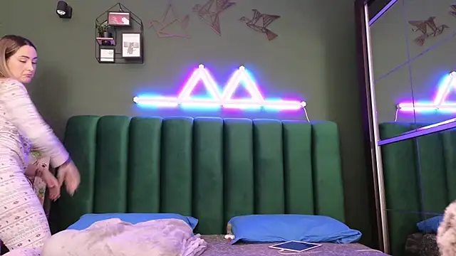 kimmie meow online show from 01-09-25, 06:57