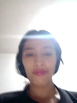 Hanha00 online show from 10-15-25, 02:33