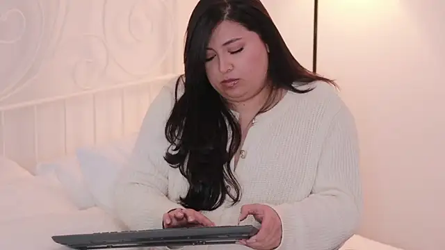 Adia  online show from 02-13-25, 04:11