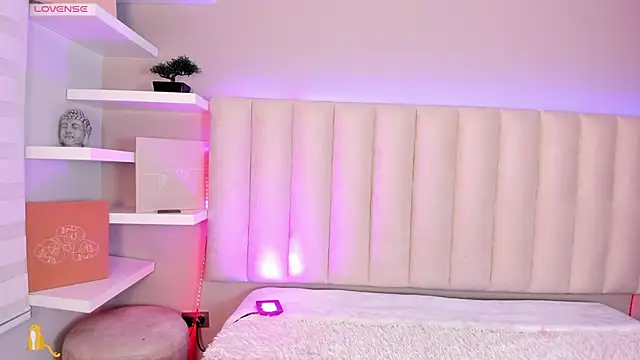 Sally  Walker online show from 11-20-25, 03:07