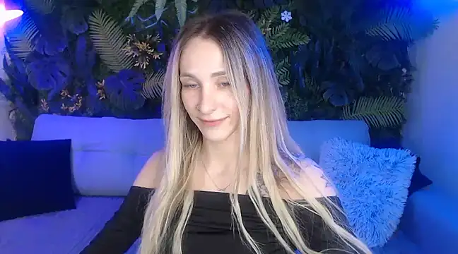 Snapshot of Horny_Blond chatting on 12-16-24, 09:03 Horny Blond online show from 12-16-24, 09:03