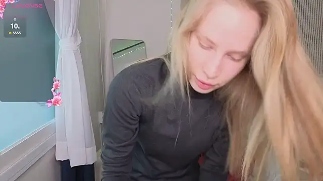 Elis Fox online show from 02-12-26, 07:03