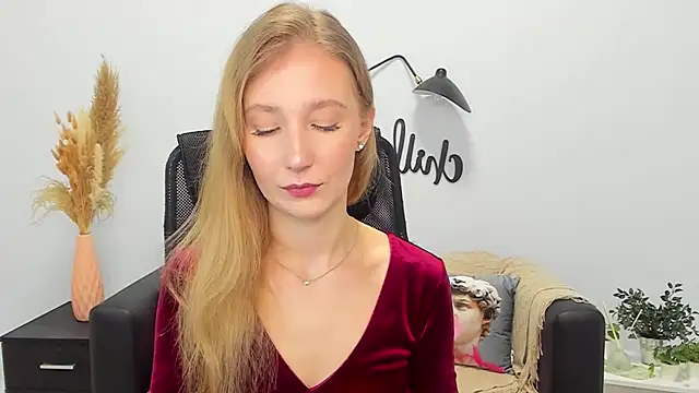 LolaWilsons online show from 01-23-25, 10:11