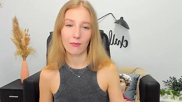 LolaWilsons online show from 03-10-25, 07:42