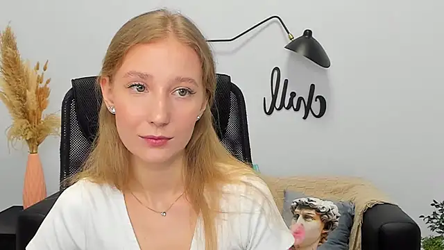 LolaWilsons online show from 03-14-25, 09:24