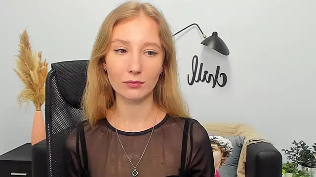 LolaWilsons online show from 03-22-25, 11:21