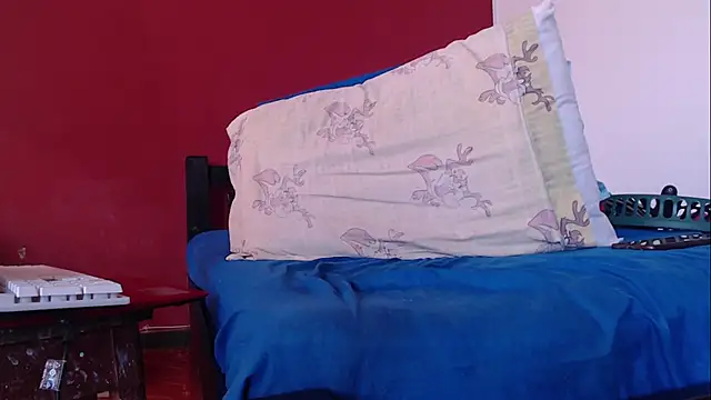 Freyja eter online show from 12-08-24, 06:06