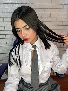 Snapshot of hurrem_18 chatting on 02-02-25, 09:56 hurrem 18 online show from 02-02-25, 09:56