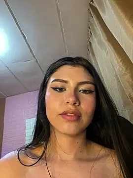 Snapshot of hurrem_18 chatting on 02-10-25, 02:19 hurrem 18 online show from 02-10-25, 02:19