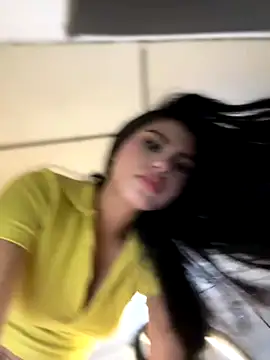 Snapshot of hurrem_18 chatting on 09-22-25, 08:55 hurrem 18 online show from 09-22-25, 08:55