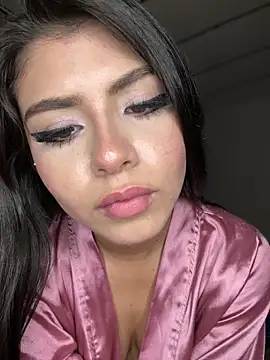 Snapshot of hurrem_18 chatting on 10-01-25, 12:05 hurrem 18 online show from 10-01-25, 12:05