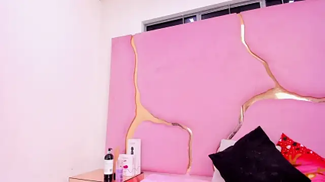 VaneLin18 online show from 12-03-25, 09:35