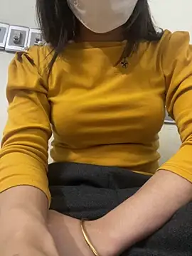 Snapshot of Tuongvy05 chatting on 12-16-24, 07:00 Tuongvy05 online show from 12-16-24, 07:00