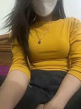 Snapshot of Tuongvy05 chatting on 01-01-25, 06:06 Tuongvy05 online show from 01-01-25, 06:06