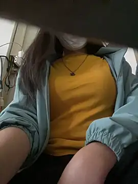 Snapshot of Tuongvy05 chatting on 01-17-25, 02:08 Tuongvy05 online show from 01-17-25, 02:08