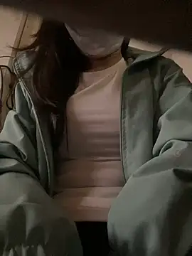 Snapshot of Tuongvy05 chatting on 02-27-25, 03:48 Tuongvy05 online show from 02-27-25, 03:48