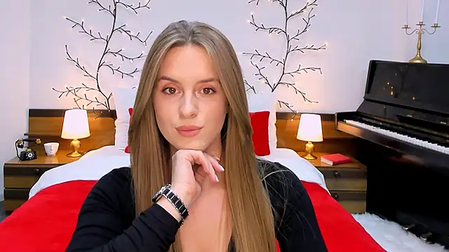 RozzitaBedberry online show from 02-02-25, 07:14