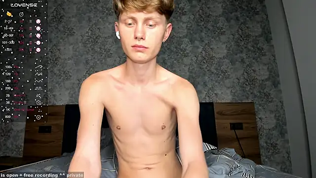 christian di0r online show from 03-16-25, 03:17