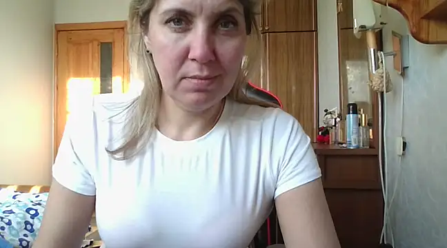 IrinaB1 online show from 02-19-25, 02:01