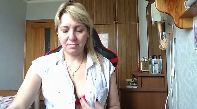 IrinaB1 online show from 03-15-25, 08:04