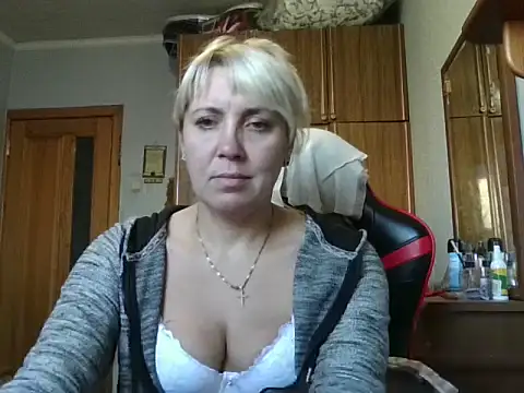 IrinaB1 online show from 10-23-25, 04:56