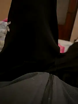 Snapshot of bigboy30X chatting on 11-04-25, 07:35 bigboy30X online show from 11-04-25, 07:35