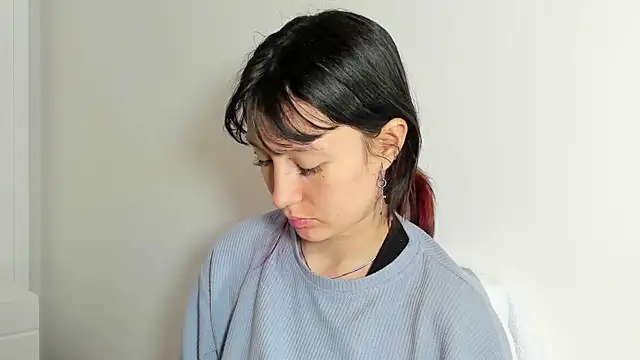 Snapshot of lizzy_davis_1 chatting on 11-05-25, 12:16 lizzy davis 1 online show from 11-05-25, 12:16