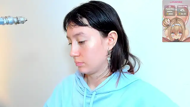 Snapshot of lizzy_davis_1 chatting on 11-14-25, 04:00 lizzy davis 1 online show from 11-14-25, 04:00