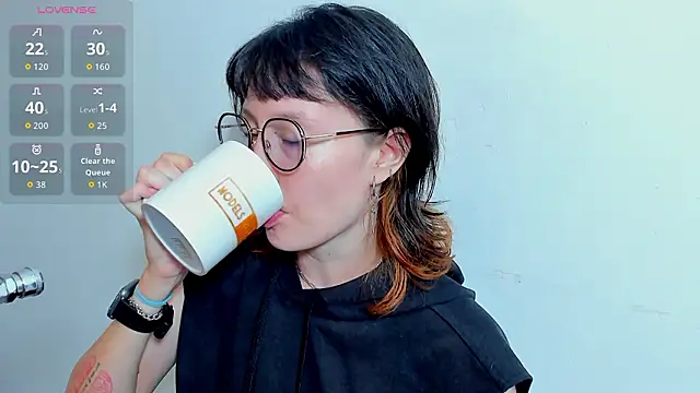 lizzy davis 1 online show from 03-29-26, 03:17