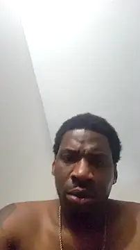 Snapshot of 007Giovani chatting on 02-16-26, 06:48 007Giovani online show from 02-16-26, 06:48