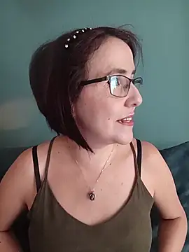 IsisBlake online show from 06-21-26, 05:37