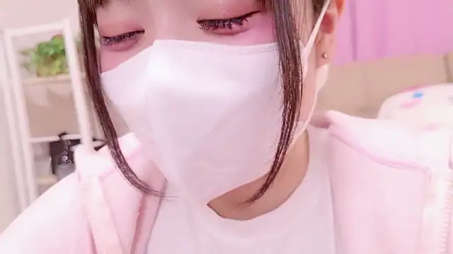 Mia--meow online show from 10-28-25, 01:36