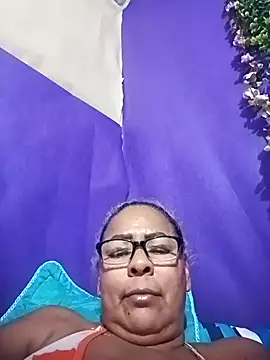 Snapshot of Afroditabichota chatting on 09-10-25, 11:16 Afroditabichota online show from 09-10-25, 11:16