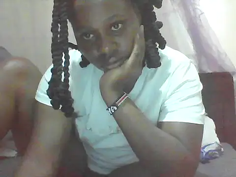 Snapshot of EBONYVANILLA02 chatting on 06-12-26, 11:20 EBONYVANILLA02 online show from 06-12-26, 11:20