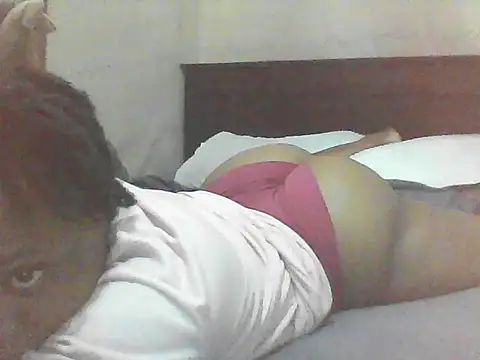 Snapshot of EBONYVANILLA02 chatting on 07-26-26, 07:15 EBONYVANILLA02 online show from 07-26-26, 07:15