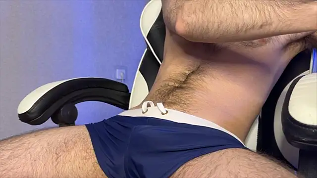 Snapshot of Stick_Twlx chatting on 02-13-26, 12:01 Stick Twlx online show from 02-13-26, 12:01