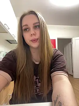 Marylallka5 online show from 04-15-26, 07:10