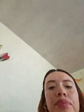 valery mora online show from 11-12-25, 03:56