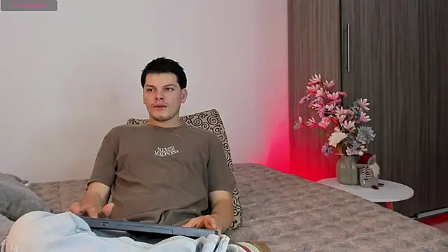  Ottis  online show from 02-12-26, 11:00