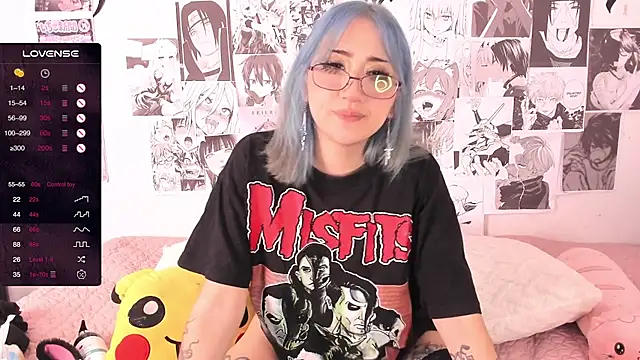 Miwa violet online show from 12-13-24, 03:38