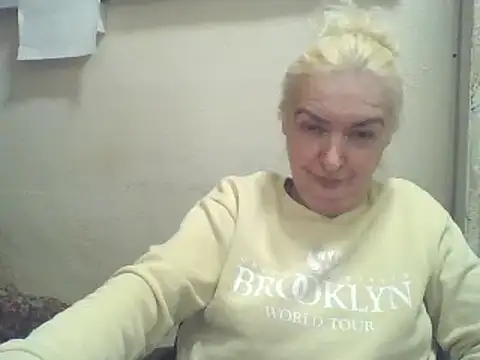 Meri798 online show from 11-24-25, 07:13