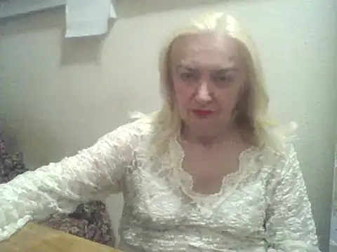 Snapshot of Meri798 chatting on 06-12-26, 08:30 Meri798 online show from 06-12-26, 08:30