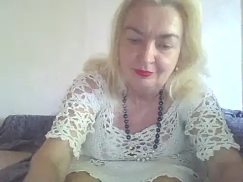 Snapshot of Meri798 chatting on 07-05-26, 08:54 Meri798 online show from 07-05-26, 08:54