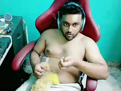 Snapshot of telugu_boy_ chatting on 10-03-25, 02:25 telugu boy online show from 10-03-25, 02:25